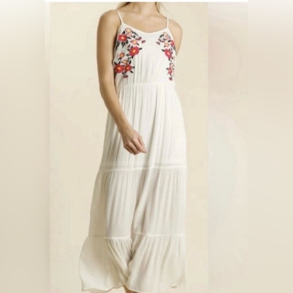 Kelly Renee Maxi Dress Womens Sz Medium White/Pink Floral Embroidered Boho